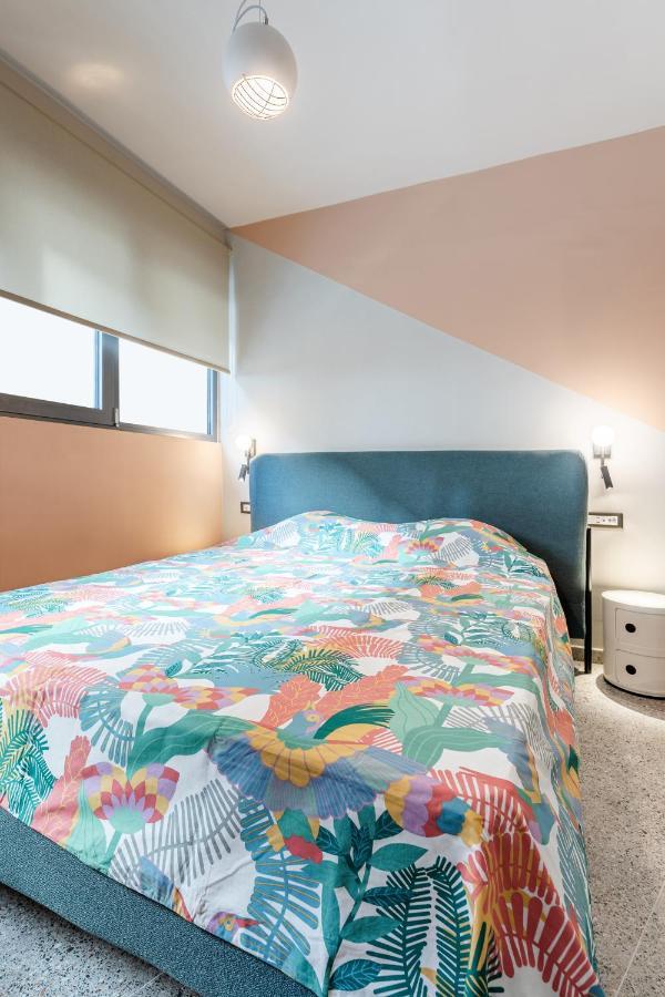 Pop Art Homm In Groovy Koukaki Apartment Атина Екстериор снимка